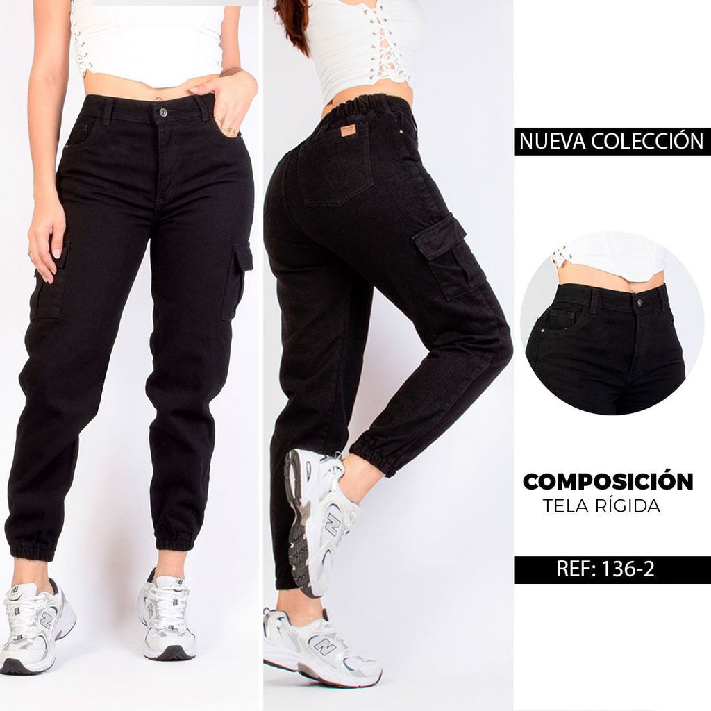 136-2 PN DAMA JOGGER CARGO NEGRO