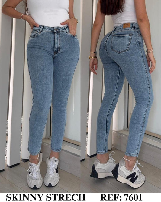 PD 7601 SKINNY JEANS